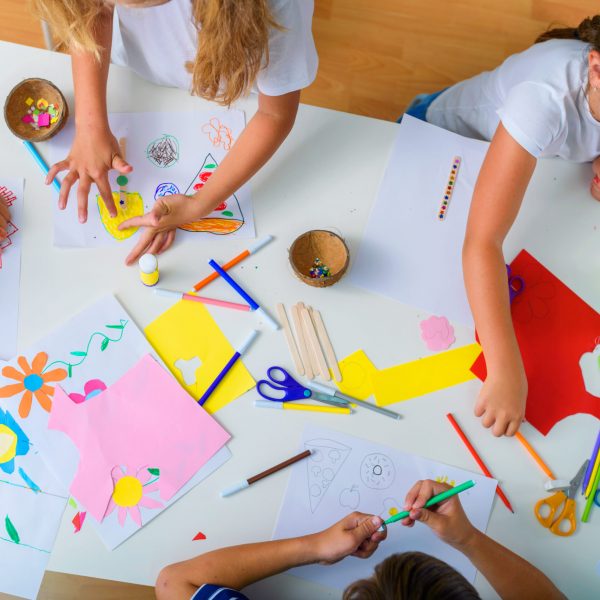 Creative kids. Creative Arts and Crafts Classes in After School Activities.
